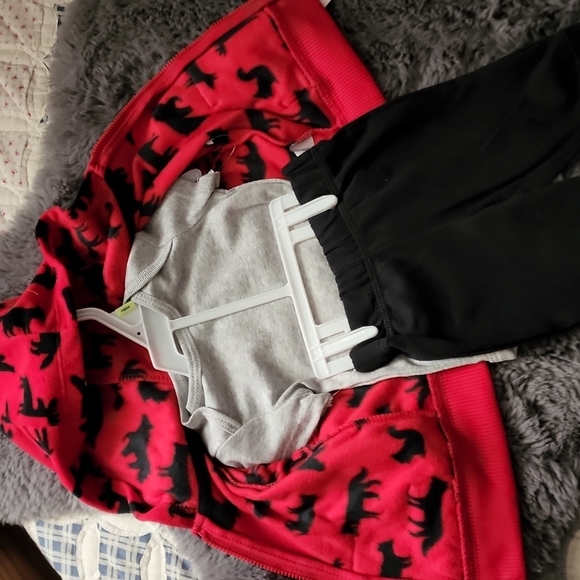 Carters fleece and cotton bear print infant outfit - Picture 2 of 3